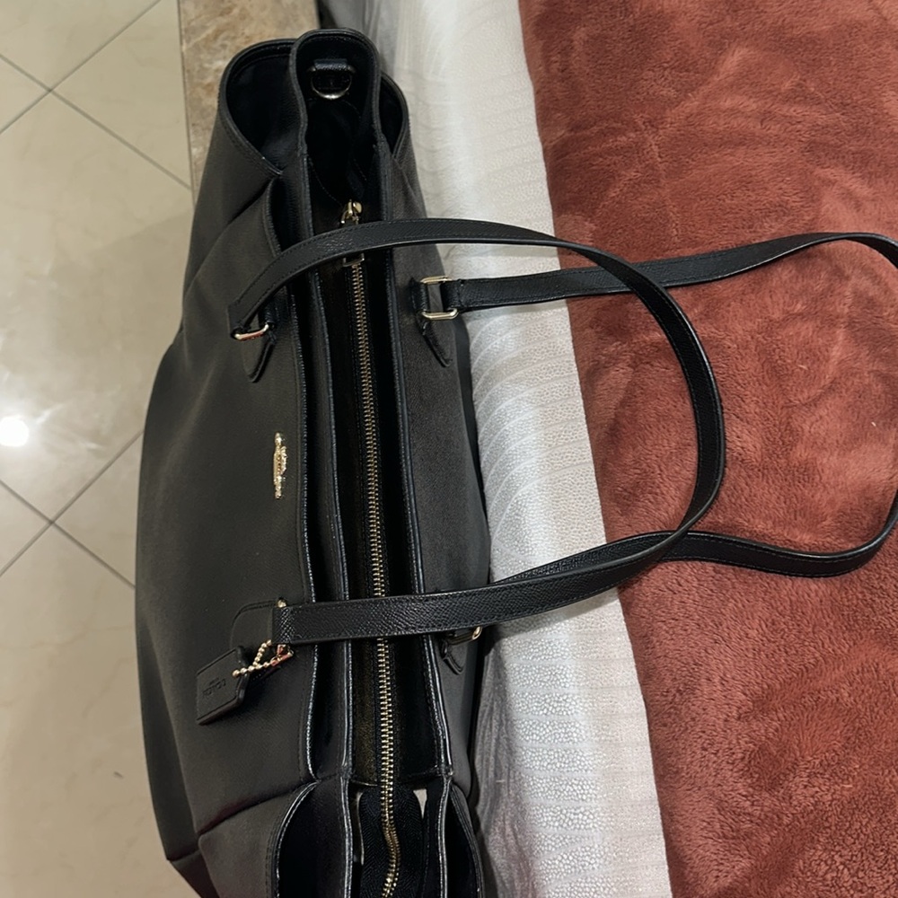 Coach diaper bag - Picture 2 of 10